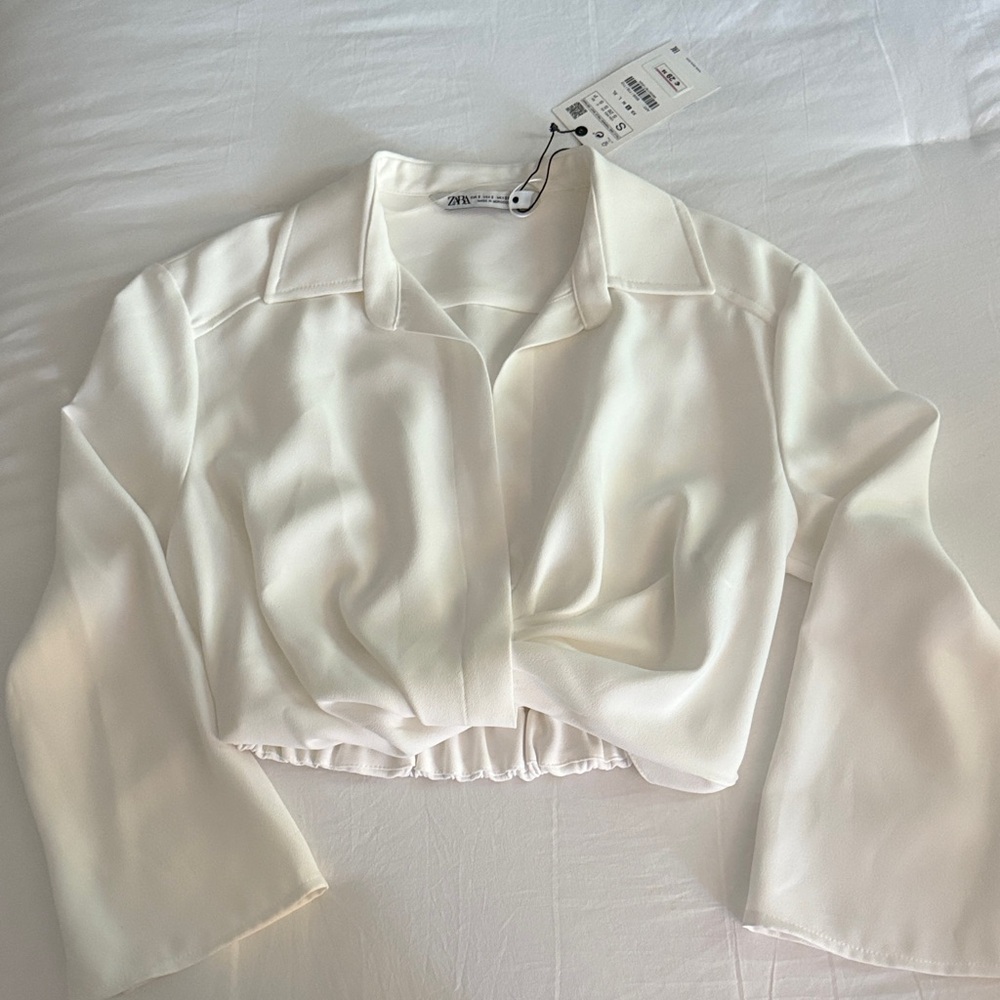 NWT Zara White Cropped Button Down Shirt
